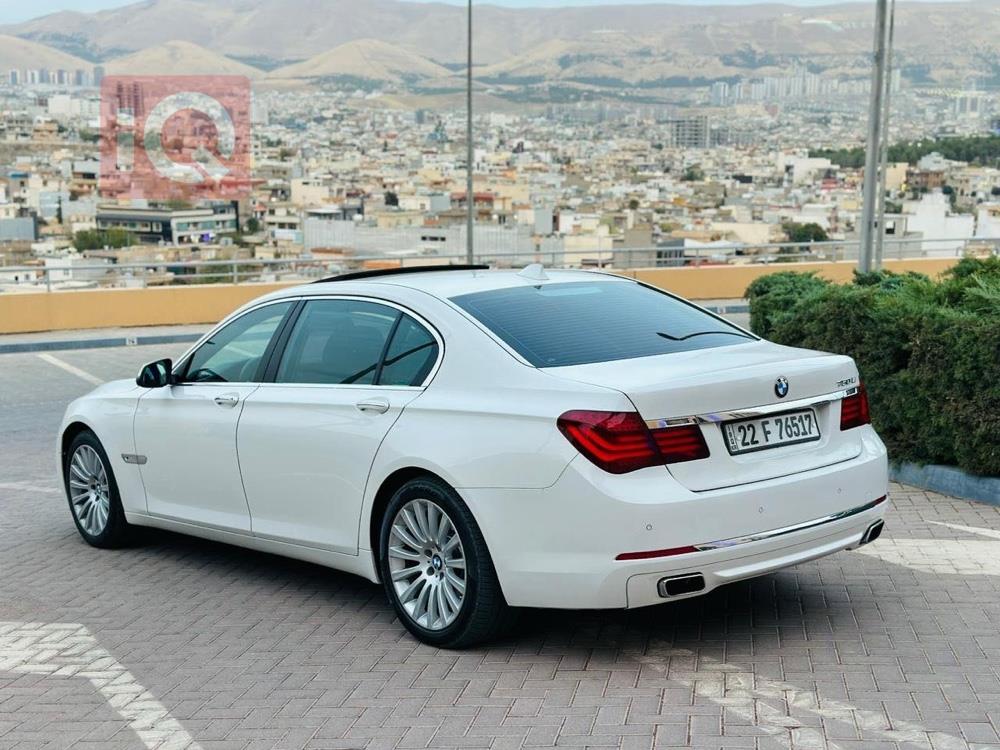 بي ام دبليو الفئة 7